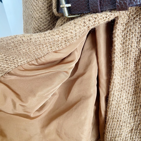 Zara size 7/8 coat/sweater with belt. - Picture 4 of 4